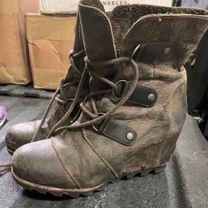 Sorel lace up wedges